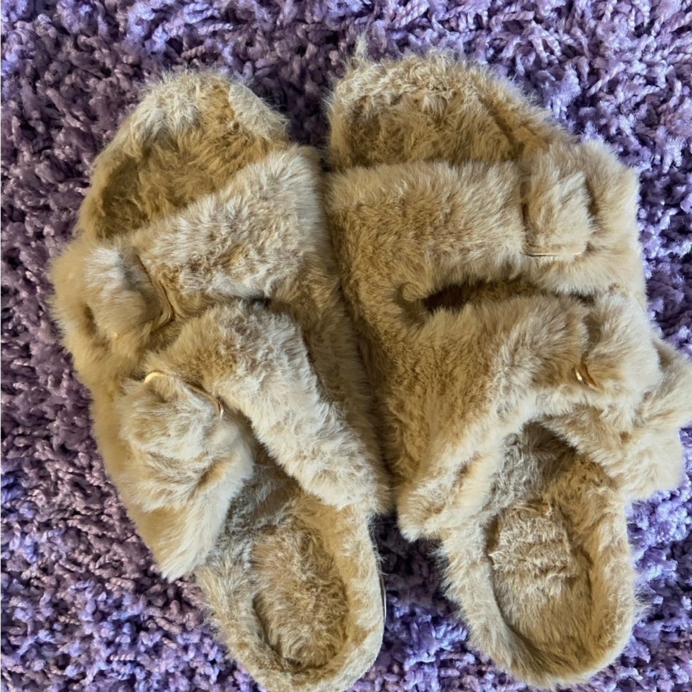 NWOT Size 9 Women’s Taupe Faux Slides - Picture 5 of 9